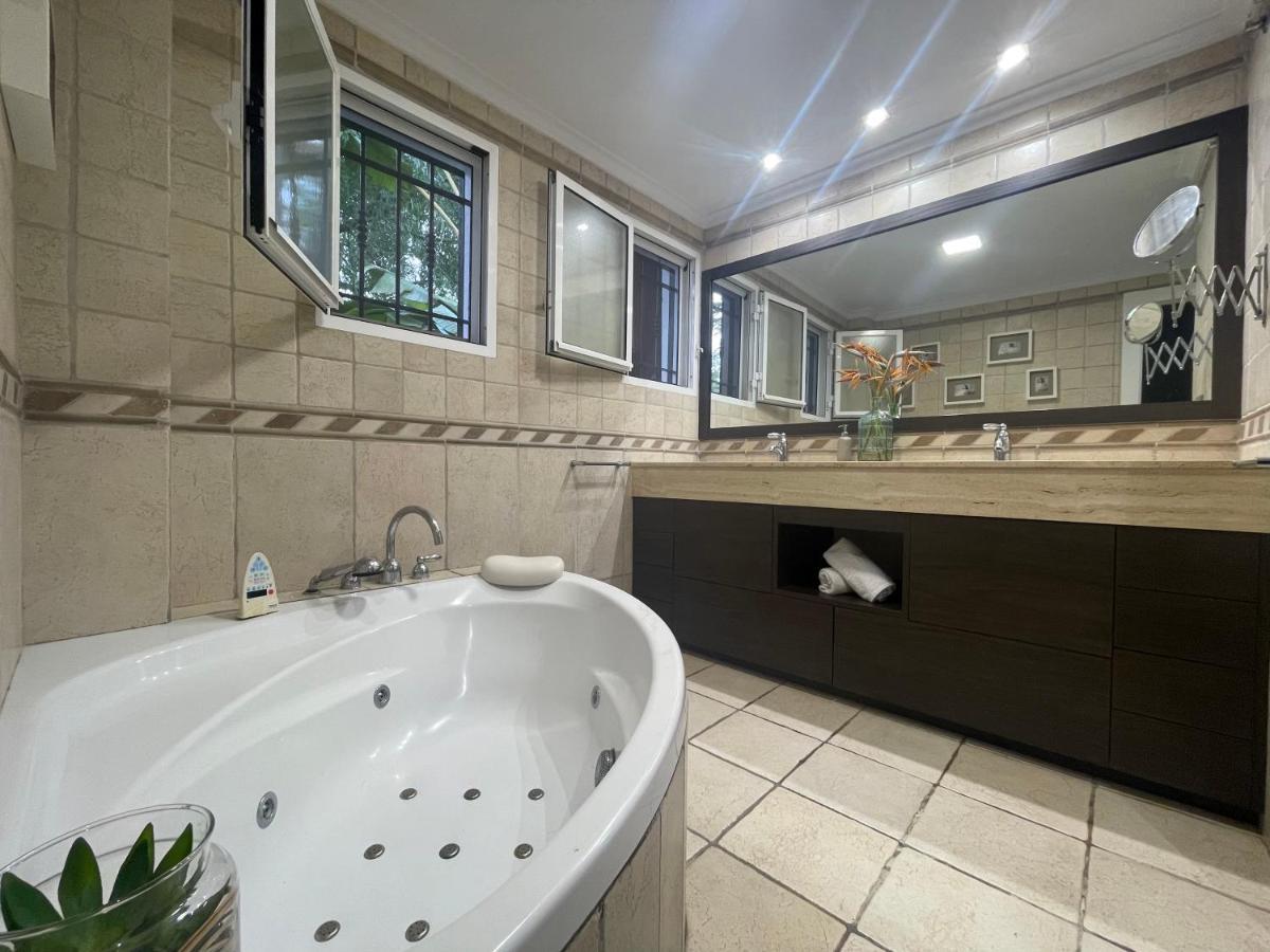 Chalet Exclusivo Bonalba Alicante Zewnętrze zdjęcie